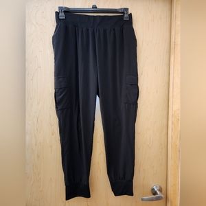 Z by zelle nylon black joggers with pockets, size M.